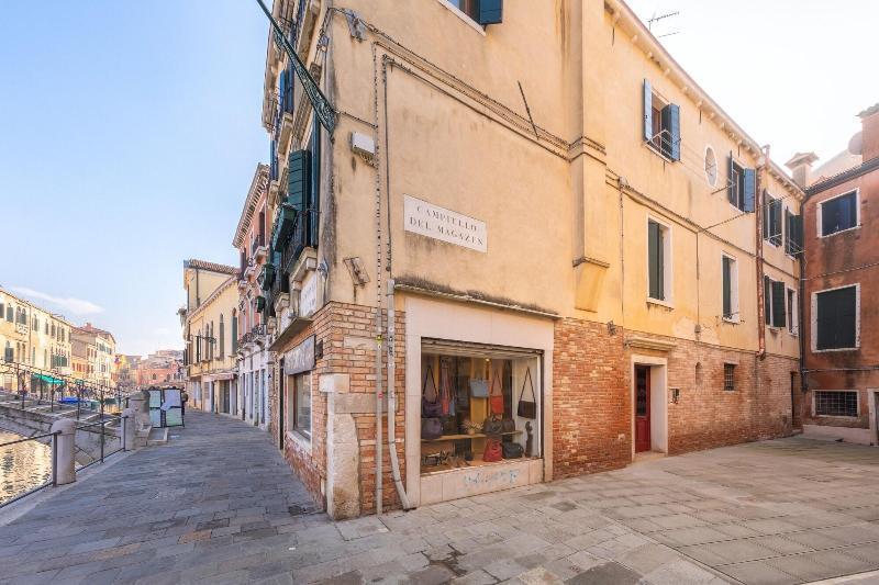 B And B Casanova Ai Tolentini Venice Exterior photo